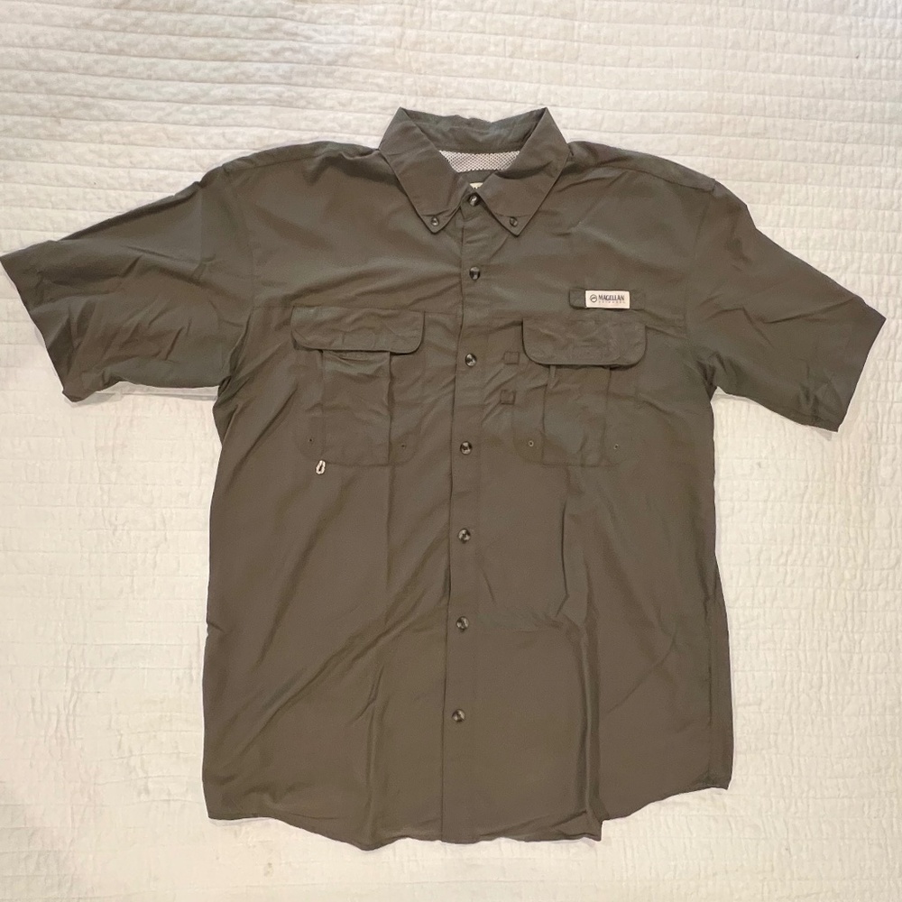Men’s Magellan Outdoors Relaxed Fit Shirt | Size Medium